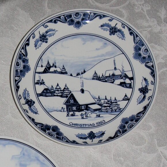 Delft Christmas 1993 Plate | Blue and White Delft Collectible Plates - Picture 1 of 5